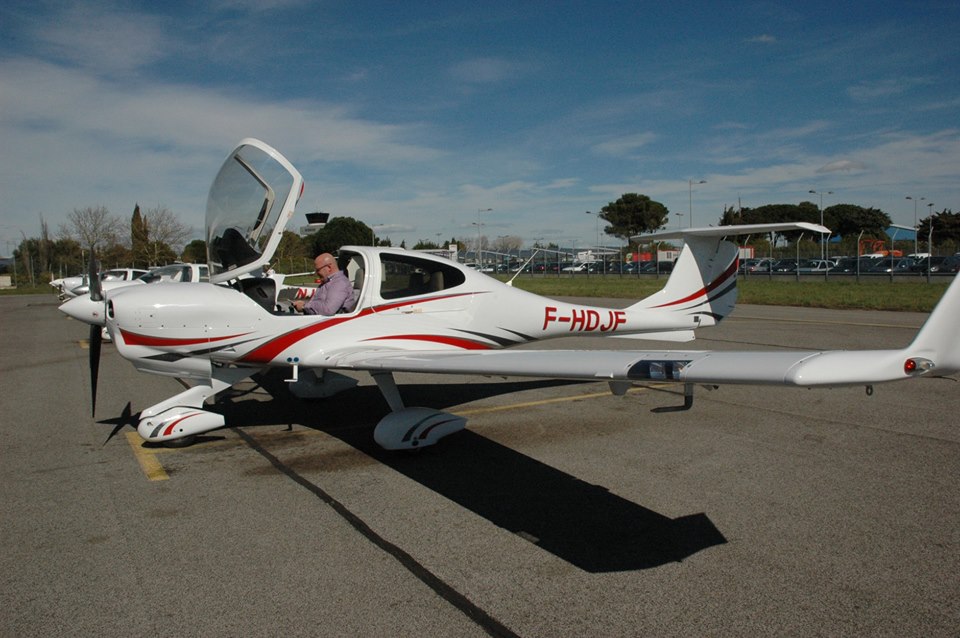 2015 DIAMOND AIRCRAFT DA 40NG