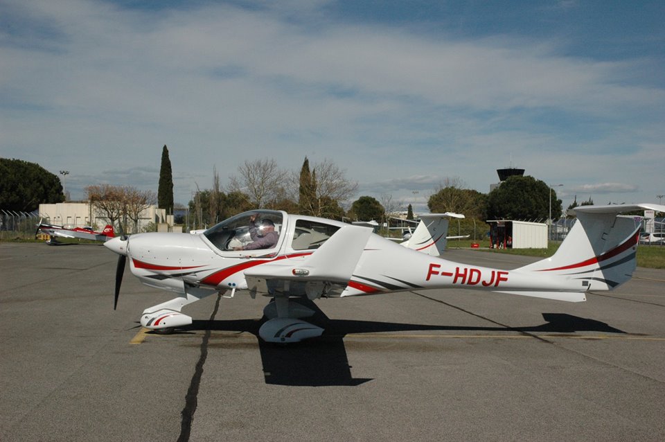 2015 DIAMOND AIRCRAFT DA 40NG