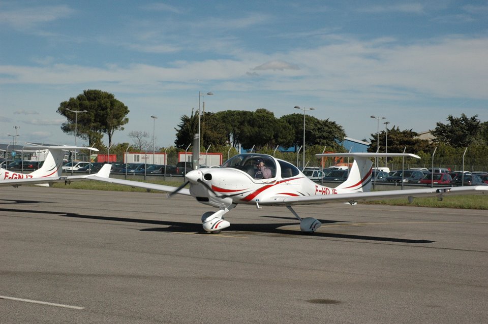 2015 DIAMOND AIRCRAFT DA 40NG