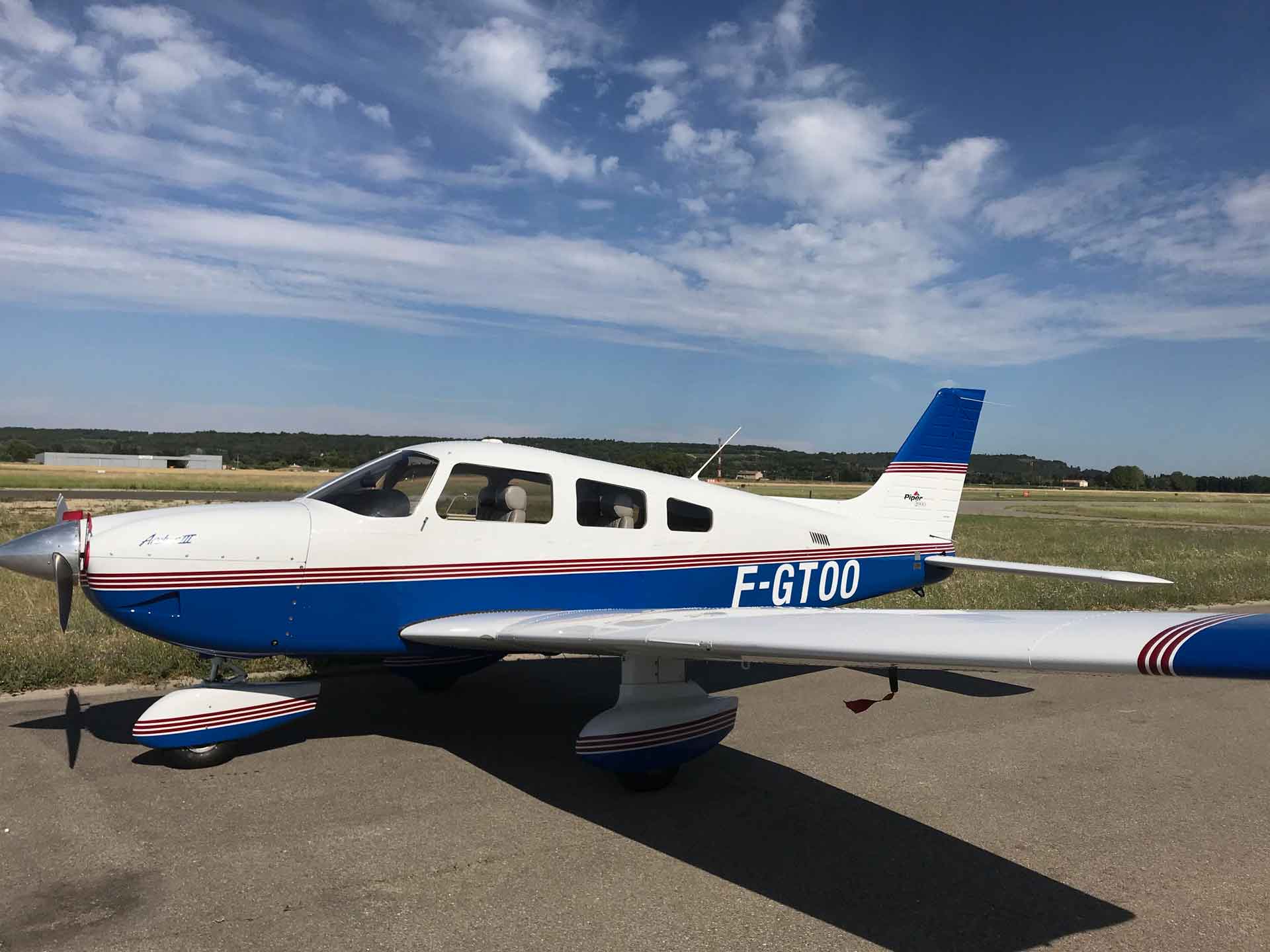 Disponible occasion ATA by Pelletier : 2000 PIPER PA 28-181 « Acher III »