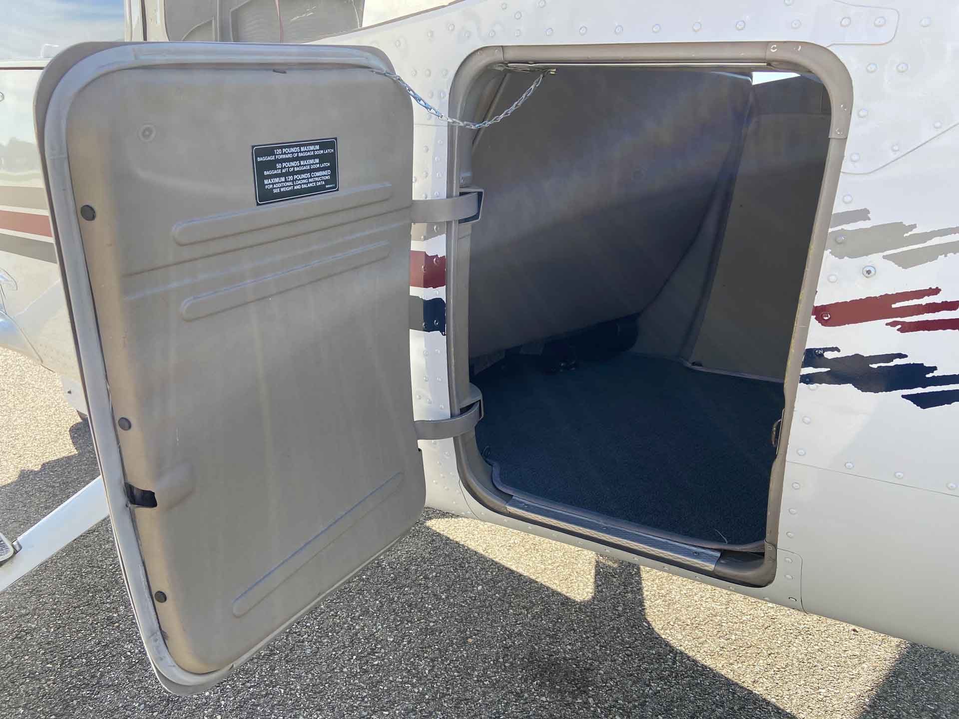 1998 CESSNA 172R « Skyhawk » 180HP ATA by Pelletier occasion