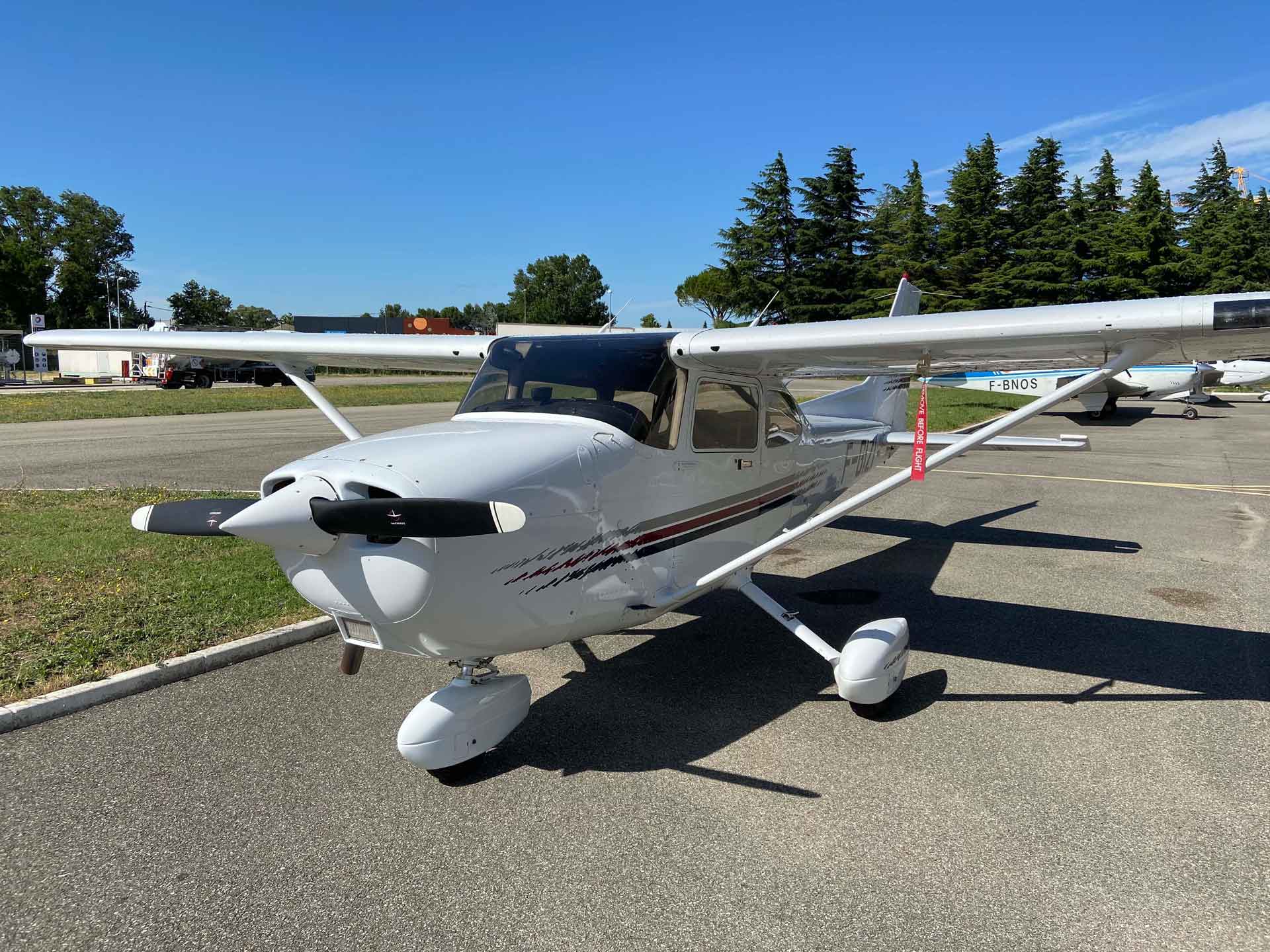 1998 CESSNA 172R « Skyhawk » 180HP ATA by Pelletier occasion