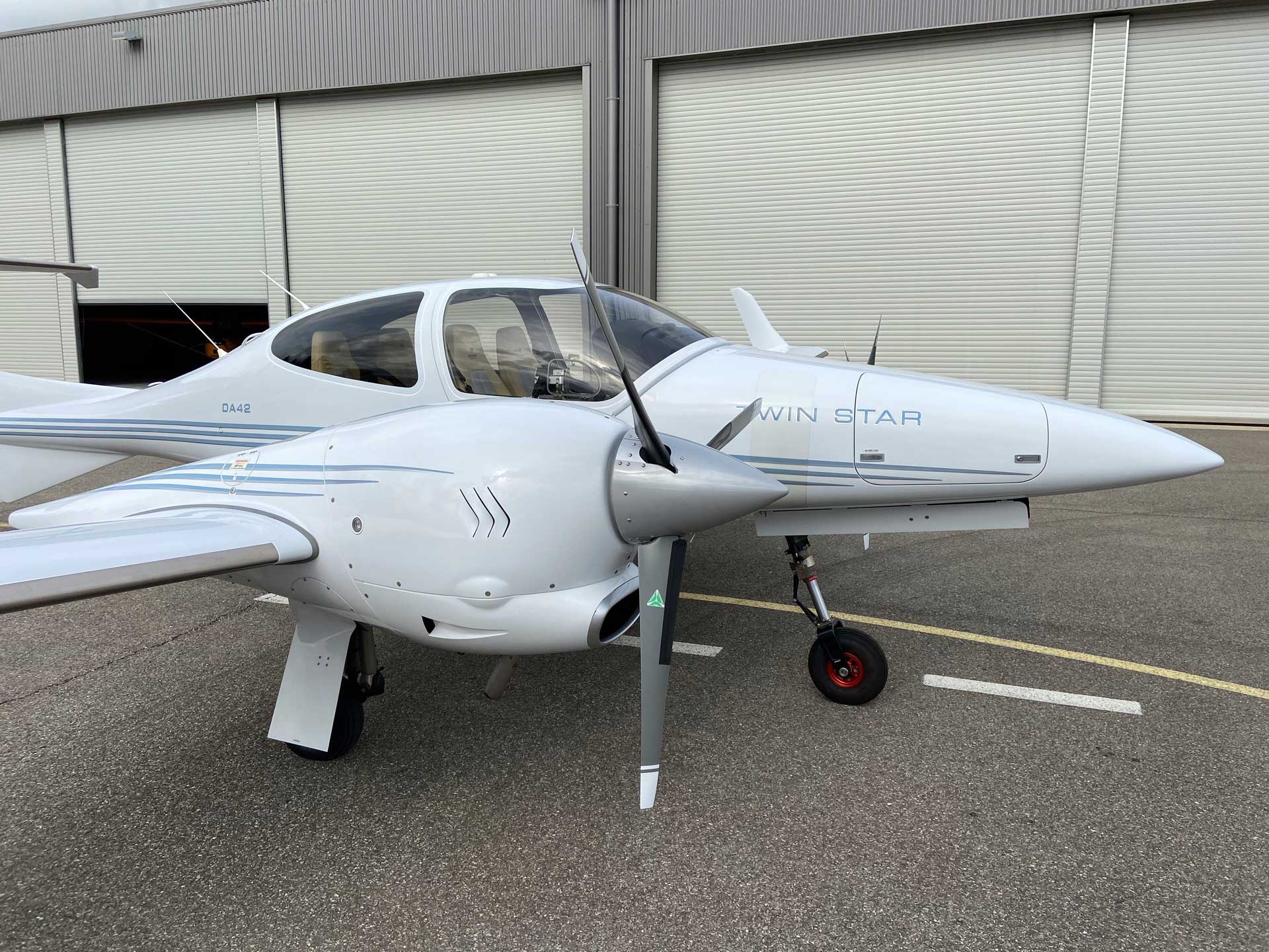 2006 DIAMOND AIRCRAFT DA 42TDI "Diamond Star" en occasion ATA by Pelletier