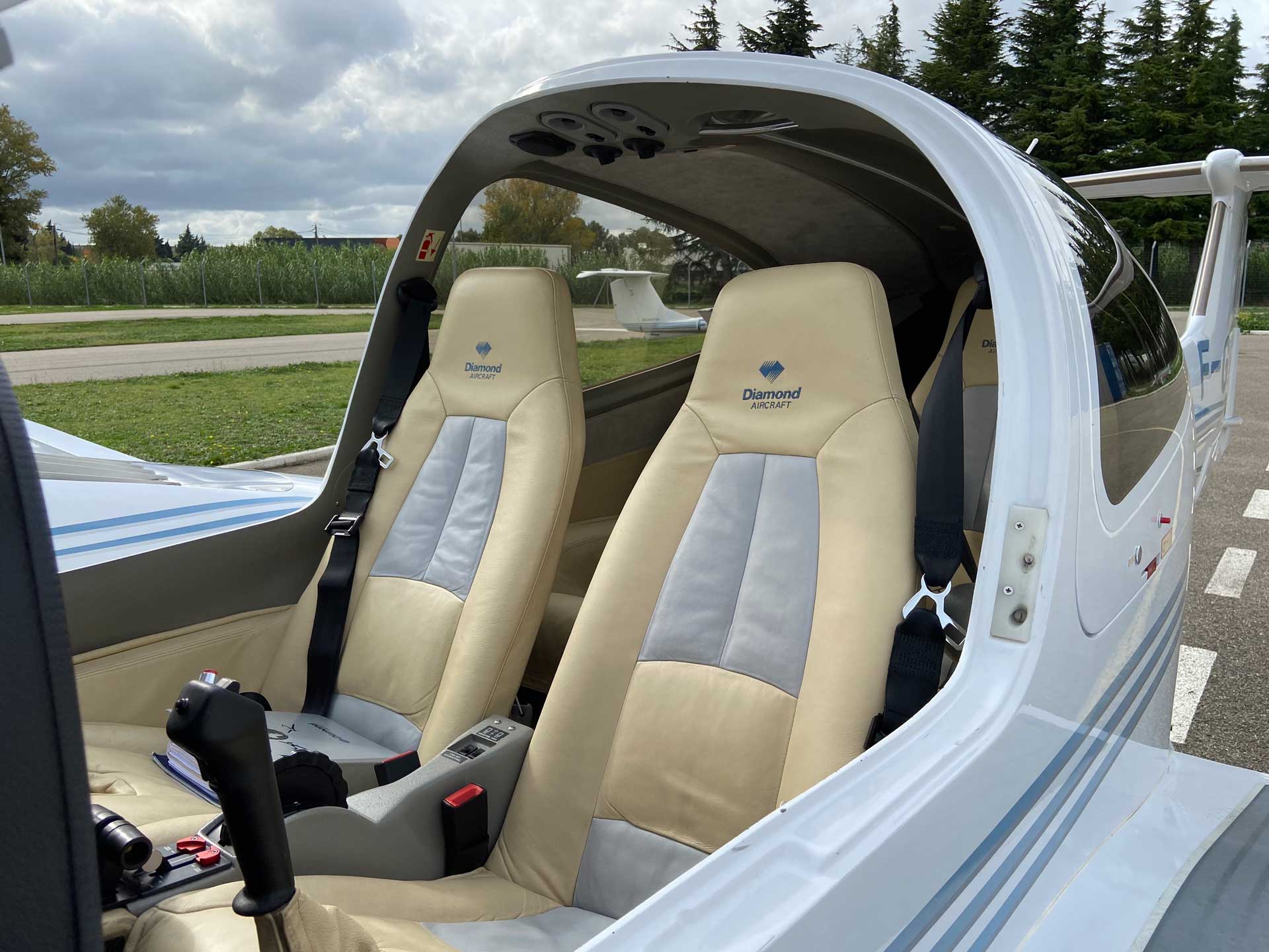 2006 DIAMOND AIRCRAFT DA 42TDI "Diamond Star" en occasion ATA by Pelletier